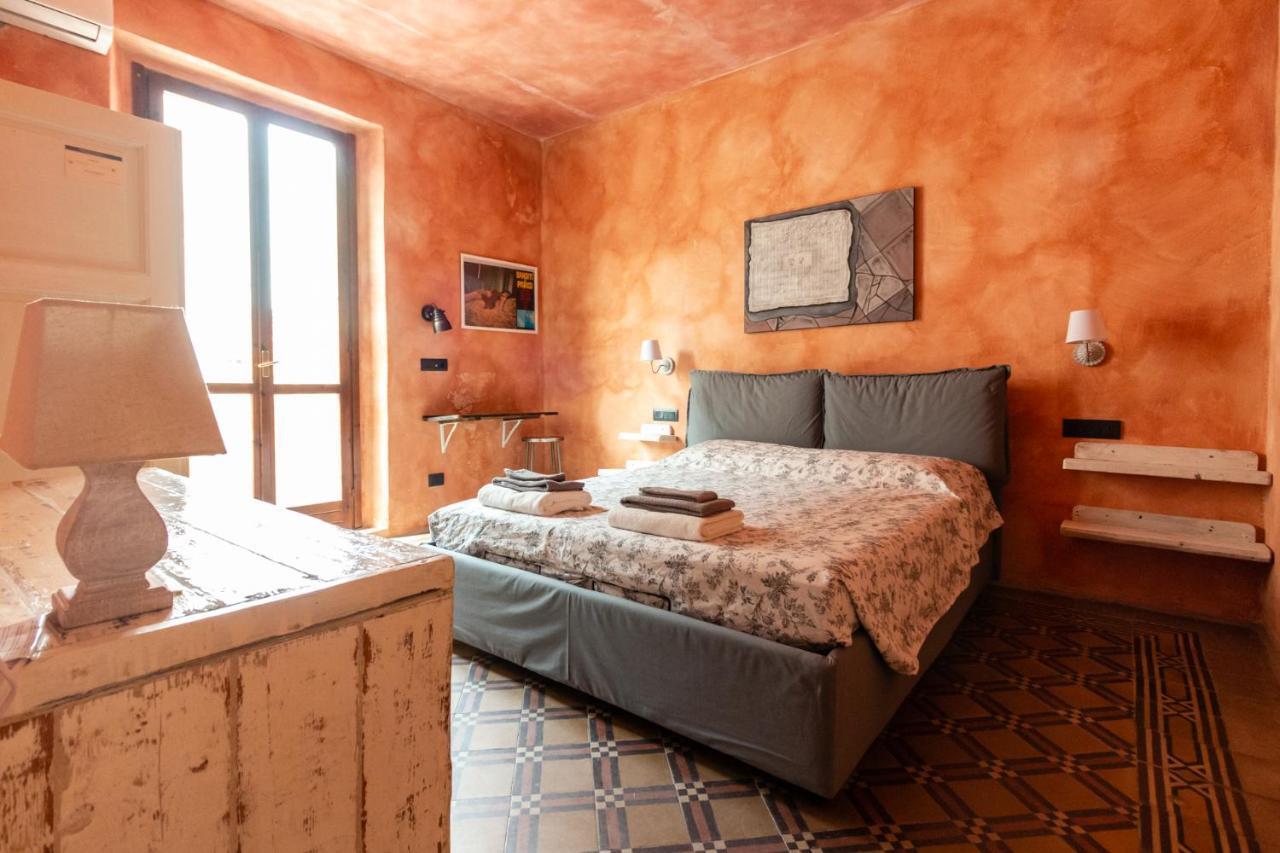 La Locanda Del Teatro Milan Luaran gambar