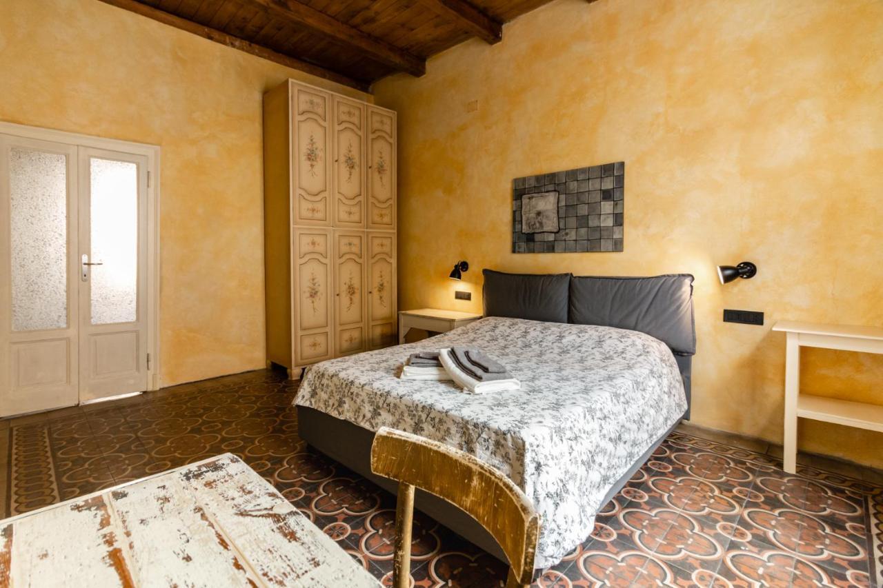 La Locanda Del Teatro Milan Luaran gambar